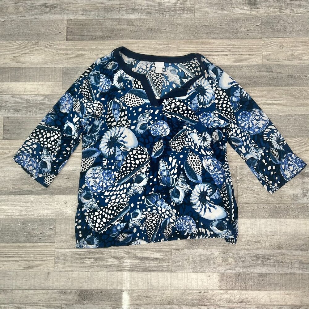Chico's Travelers Blue Patterned Knit Top Size 16/18 3/4 Sleeve, V-Neck G38